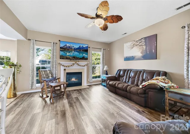 Photo 2 of Single family home for sale at 7541 Sparkleberry Dr, Indian Trail, NC 28079 | MLS# 4430002 | Listing updated on 2026-10-07