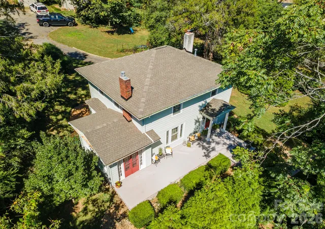 Photo 3 of Single family home for sale at 710 Merrimon Ave, Asheville, NC 28804 | MLS# 4430007 | Listing updated on 2026-10-02