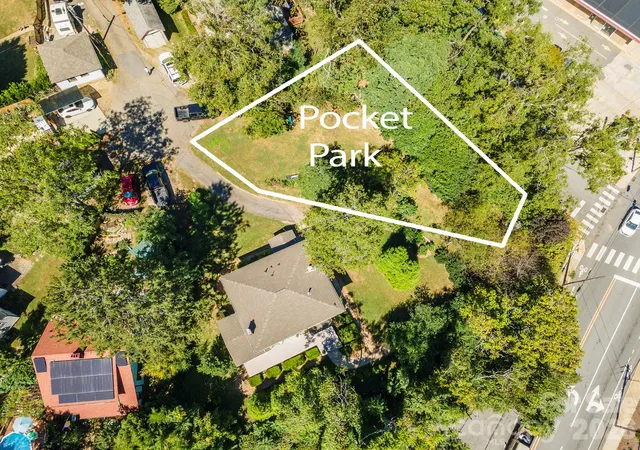 Photo 4 of Single family home for sale at 710 Merrimon Ave, Asheville, NC 28804 | MLS# 4430007 | Listing updated on 2026-10-02