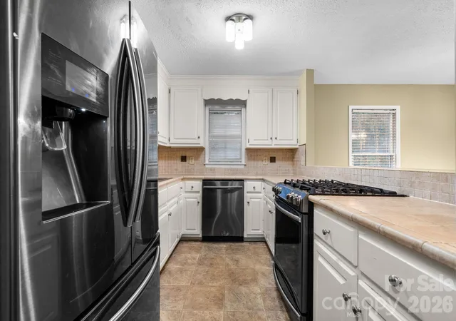 Photo 2 of Townhouse for sale at 2433 1st Street NW #22, Hickory, NC 28601 | MLS# 4430009 | Listing updated on 2026-10-03
