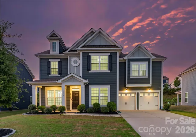 Photo 2 of Single family home for sale at 4638 Monument Valley Dr, Fort Mill, SC 29707 | MLS# 4430010 | Listing updated on 2026-10-08