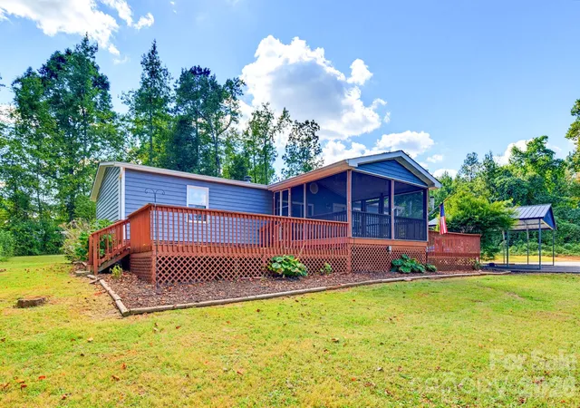 Photo 2 of Single family home for sale at 5119 Pine Springs Dr, Bessemer City, NC 28016 | MLS# 4430014 | Listing updated on 2026-10-03