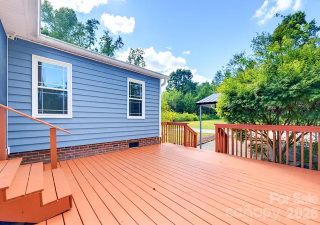 Photo 3 of Single family home for sale at 5119 Pine Springs Dr, Bessemer City, NC 28016 | MLS# 4430014 | Listing updated on 2026-10-03