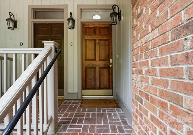 Photo 2 of Condo for sale at 2432 Selwyn Ave, Charlotte, NC 28209 | MLS# 4430017 | Listing updated on 2026-10-07