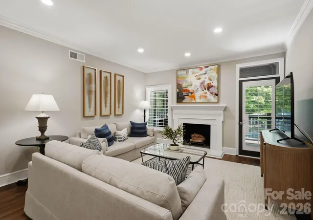 Photo 4 of Condo for sale at 2432 Selwyn Ave, Charlotte, NC 28209 | MLS# 4430017 | Listing updated on 2026-10-07