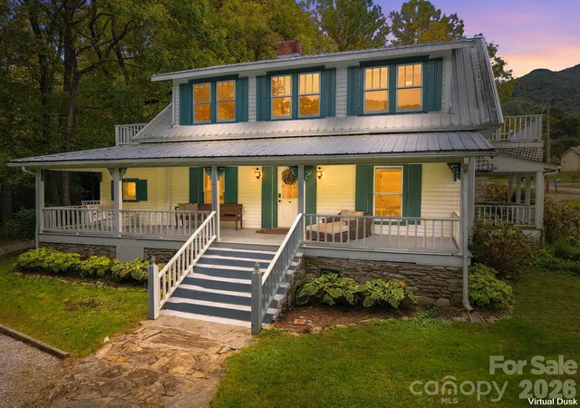 Photo 2 of Single family home for sale at 125 Timberline Dr, Maggie Valley, NC 28751 | MLS# 4430020 | Listing updated on 2026-10-07