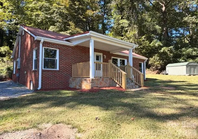 Photo 1 of Single family home for sale at 64 Chapel Hl Church Loop, Marion, NC 28752 | MLS# 4430026 | Listing updated on 2026-10-03