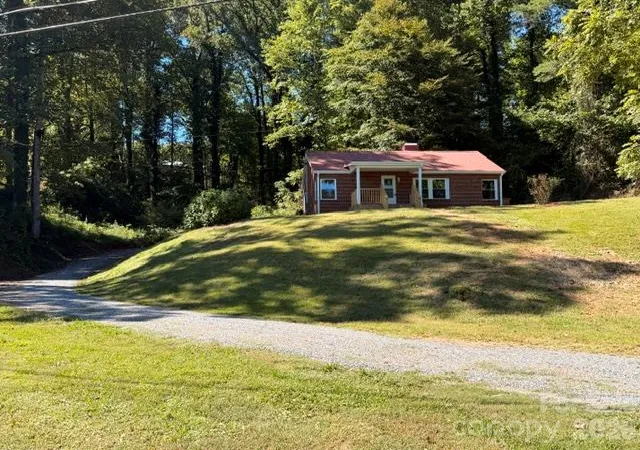 Photo 2 of Single family home for sale at 64 Chapel Hl Church Loop, Marion, NC 28752 | MLS# 4430026 | Listing updated on 2026-10-03