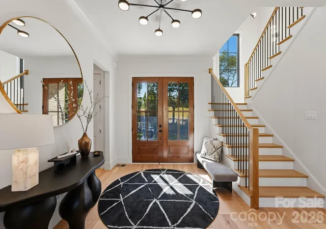 Photo 4 of Single family home for sale at 529 Kenlough Dr, Charlotte, NC 28209 | MLS# 4430028 | Listing updated on 2026-10-17