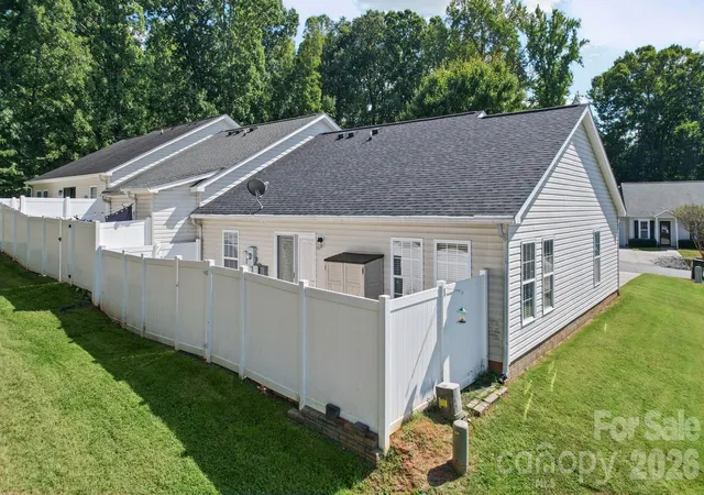 Photo 4 of Townhouse for sale at 3099 Trimble Cir NW, Concord, NC 28027 | MLS# 4430038 | Listing updated on 2026-10-08