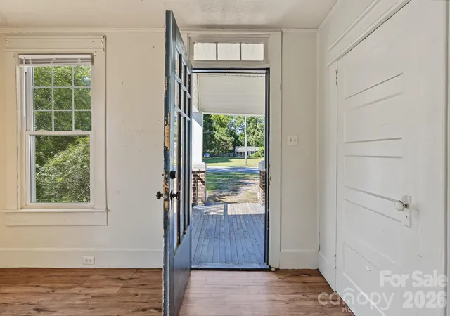 Photo 4 of Single family home for sale at 1046 Park Ave Ext, Rock Hill, SC 29732 | MLS# 4430039 | Listing updated on 2026-10-01