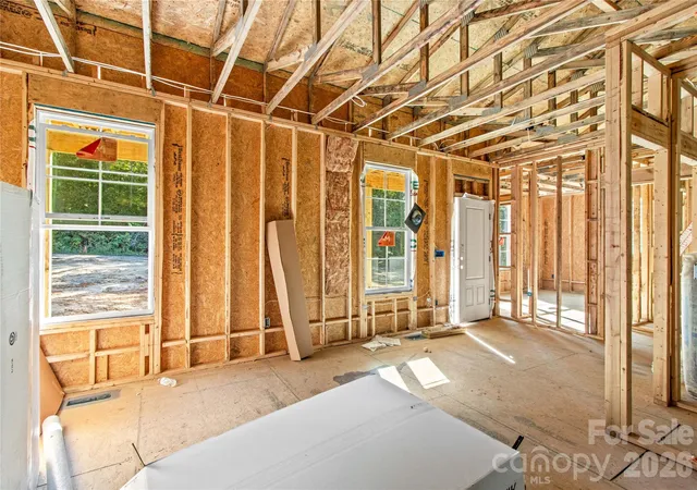 Photo 4 of Single family home for sale at 127 Katie Ln, Statesville, NC 28625 | MLS# 4430059 | Listing updated on 2026-10-05