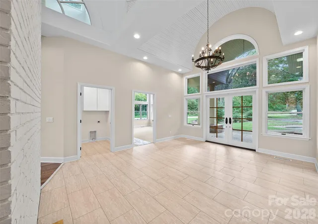 Photo 2 of Single family home for sale at 18 Carriage Park Way, Hendersonville, NC 28791 | MLS# 4430062 | Listing updated on 2026-10-09