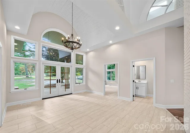 Photo 3 of Single family home for sale at 18 Carriage Park Way, Hendersonville, NC 28791 | MLS# 4430062 | Listing updated on 2026-10-09