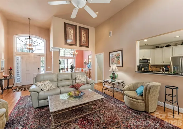 Photo 2 of Single family home for sale at 714 Corinthian Pl, Charlotte, NC 28211 | MLS# 4430064 | Listing updated on 2026-10-17