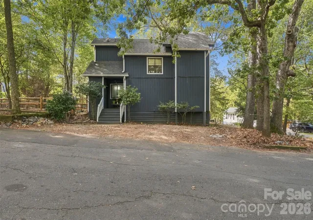 Single family home for sale at 27046 Tidal Way, Fort Mill, SC 29708 | MLS# 4430075