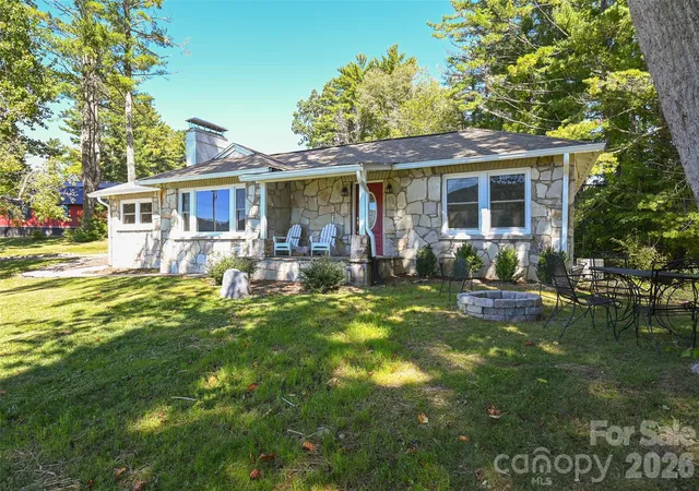Photo 2 of Single family home for sale at 390 Sokassa Rd, Newland, NC 28657 | MLS# 4430076 | Listing updated on 2026-10-03