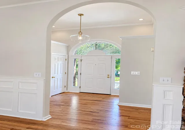 Photo 3 of Single family home for sale at 1615 Terra Cotta Dr, Hickory, NC 28602 | MLS# 4430081 | Listing updated on 2026-10-03