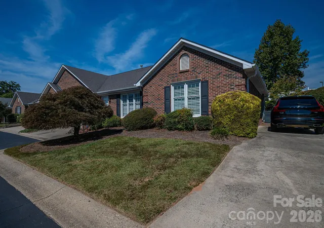 Photo 3 of Condo for sale at 1618 B Union Rd, Gastonia, NC 28054 | MLS# 4430084 | Listing updated on 2026-10-04