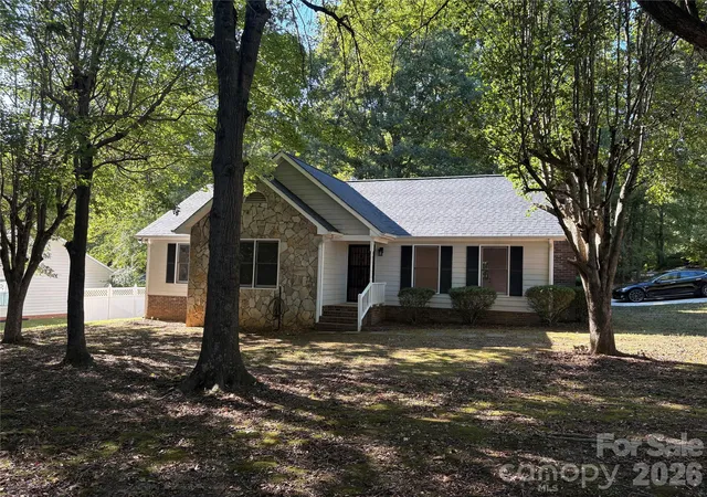 Photo 1 of Single family home for sale at 503 E Wilson St, Wingate, NC 28174 | MLS# 4430088 | Listing updated on 2026-10-01