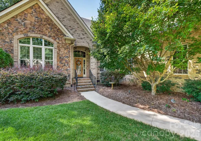 Photo 2 of Single family home for sale at 1475 Floral Rd, Rock Hill, SC 29732 | MLS# 4430098 | Listing updated on 2026-10-14