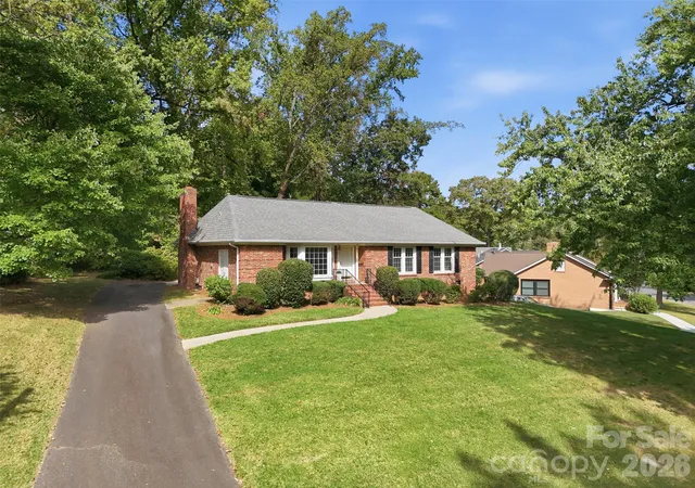 Photo 2 of Single family home for sale at 5724 Telfair Rd, Charlotte, NC 28210 | MLS# 4430105 | Listing updated on 2026-10-09