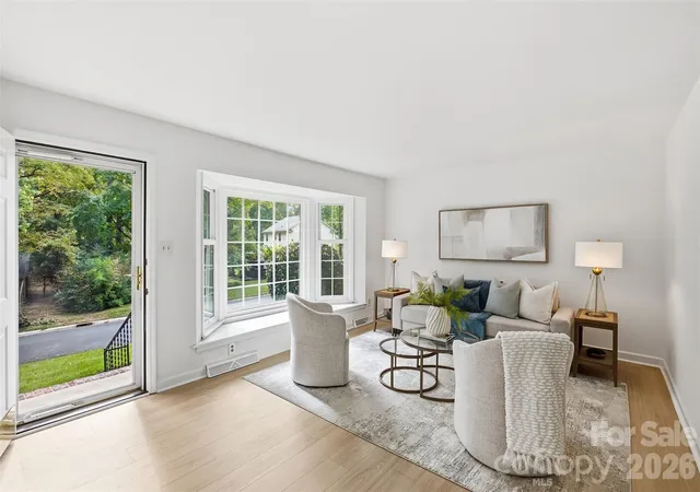Photo 4 of Single family home for sale at 5724 Telfair Rd, Charlotte, NC 28210 | MLS# 4430105 | Listing updated on 2026-10-09
