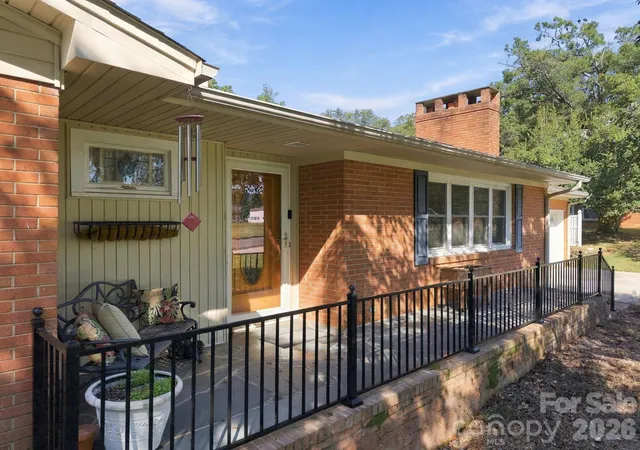 Photo 3 of Single family home for sale at 82 Henderson St, Badin, NC 28009 | MLS# 4430106 | Listing updated on 2026-10-02