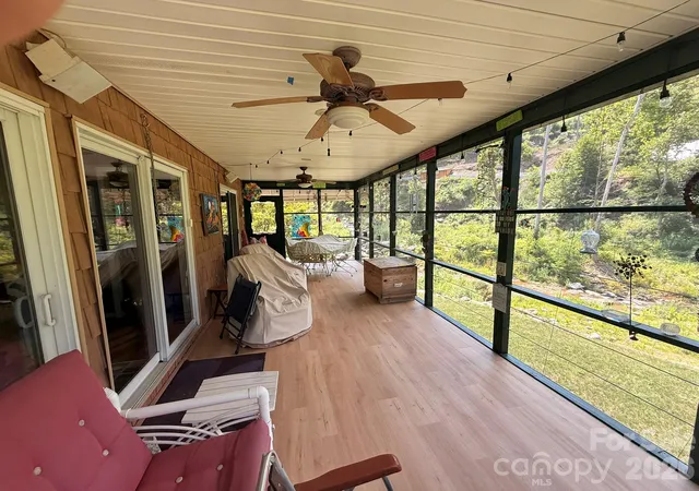 Photo 2 of Single family home for sale at 67 Alan Retreat Rd, Hendersonville, NC 28792 | MLS# 4430107 | Listing updated on 2026-10-02