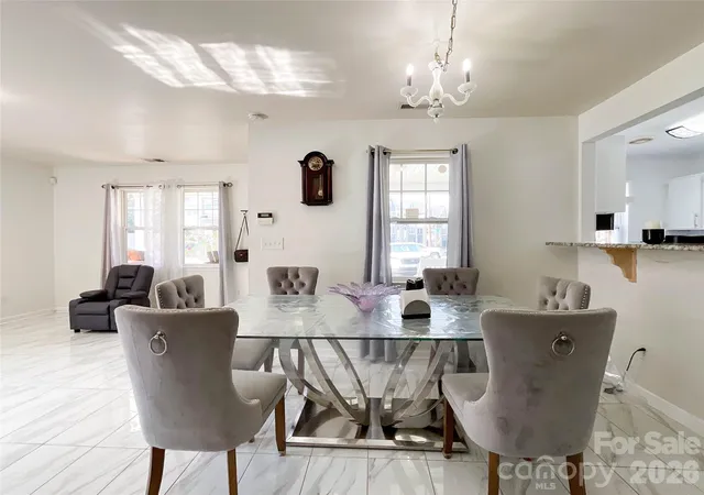 Photo 4 of Single family home for sale at 1501 Effingham Rd, Charlotte, NC 28208 | MLS# 4430115 | Listing updated on 2026-10-02
