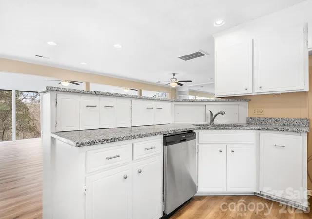 Photo 4 of Condo for sale at 1126 Hanford Pl NW, Concord, NC 28027 | MLS# 4430117 | Listing updated on 2026-10-02
