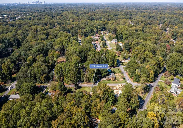 Photo 1 of Single family home for sale at 7218 Lakeside Dr N, Charlotte, NC 28215 | MLS# 4430119 | Listing updated on 2026-10-17
