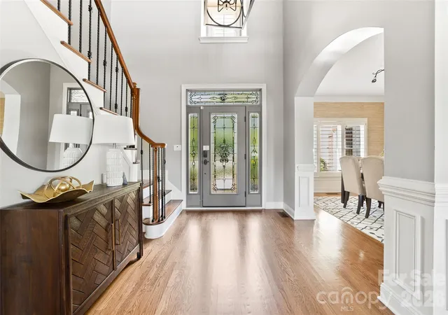 Photo 4 of Single family home for sale at 21206 Captiva Ct, Cornelius, NC 28031 | MLS# 4430124 | Listing updated on 2026-10-02