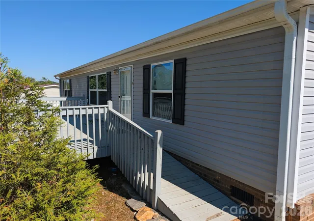 Photo 2 of Single family home for sale at 3610 Cameo Ln, Lenoir, NC 28645 | MLS# 4430128 | Listing updated on 2026-10-05