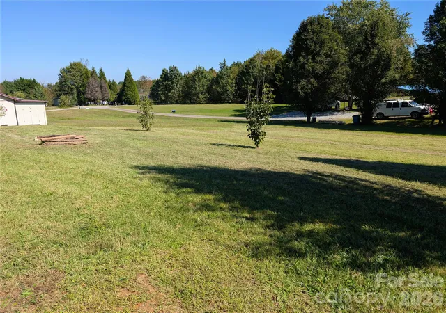 Photo 3 of Single family home for sale at 3610 Cameo Ln, Lenoir, NC 28645 | MLS# 4430128 | Listing updated on 2026-10-05