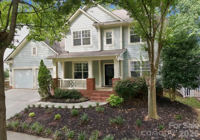 Photo 1 of Single family home for sale at 17625 Harbor Walk Dr, Cornelius, NC 28031 | MLS# 4430136 | Listing updated on 2026-10-21