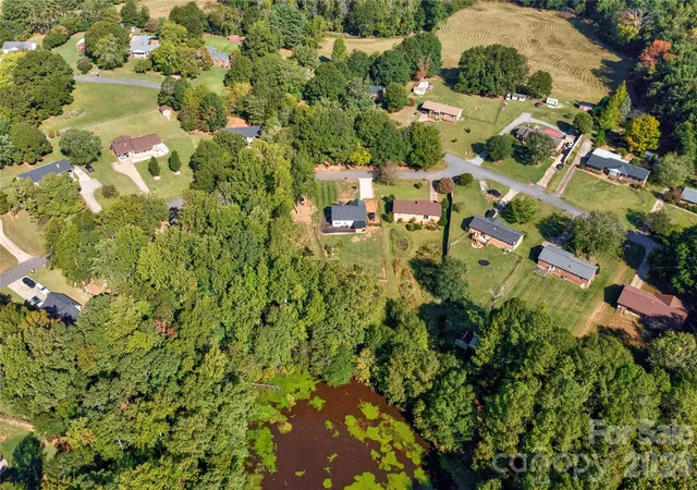 Photo 43 of Single family home for sale at 114 Crestbrook Cir, Shelby, NC 28152 | MLS# 4430138 | Listing updated on 2026-10-02