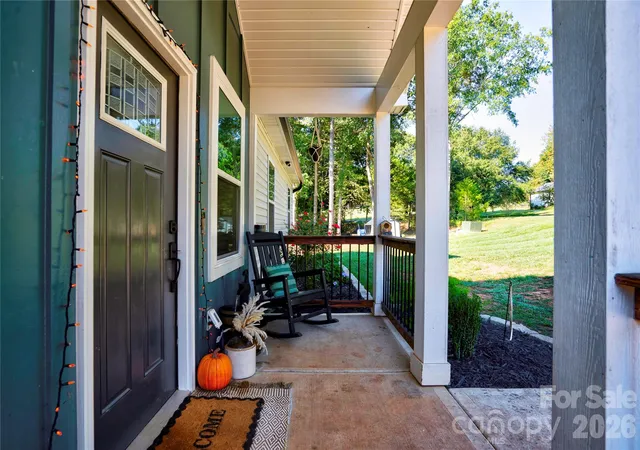 Photo 4 of Single family home for sale at 114 Crestbrook Cir, Shelby, NC 28152 | MLS# 4430138 | Listing updated on 2026-10-02