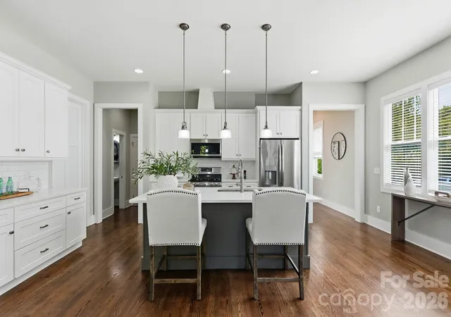 Photo 4 of Townhouse for sale at 1303 Cortland Rd E, Charlotte, NC 28209 | MLS# 4430140 | Listing updated on 2026-10-05
