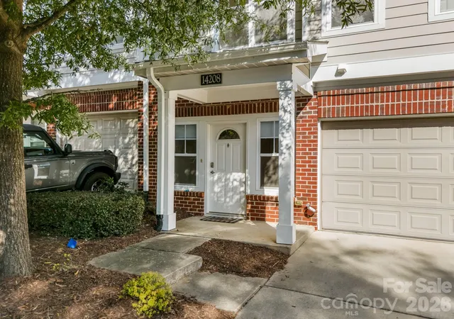 Photo 2 of Townhouse for sale at 14208 Castle Abbey Ln, Charlotte, NC 28277 | MLS# 4430141 | Listing updated on 2026-10-03