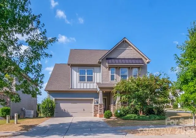 Photo 1 of Single family home for sale at 2004 Hudson Ml Dr, Waxhaw, NC 28173 | MLS# 4430158 | Listing updated on 2026-10-03