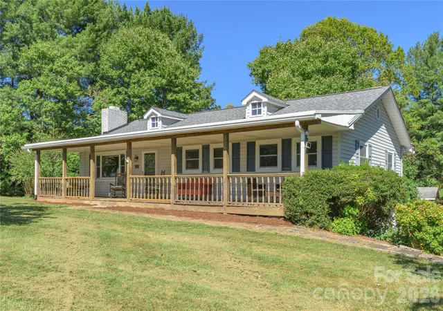 Single family home for sale at 550 Enka Lake Rd, Candler, NC 28715 | MLS# 4430159