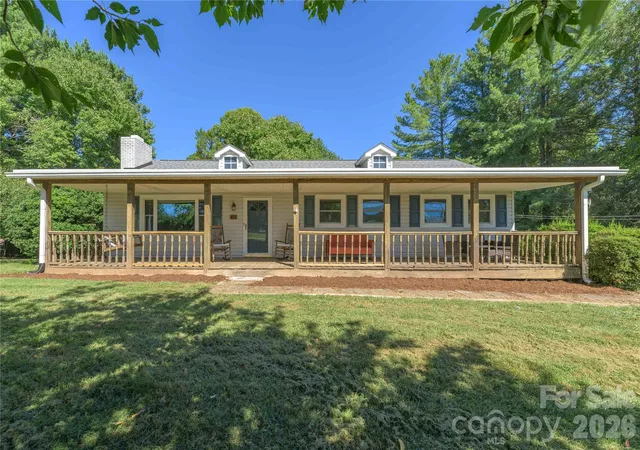 Photo 1 of Single family home for sale at 550 Enka Lake Rd, Candler, NC 28715 | MLS# 4430159 | Listing updated on 2026-10-04