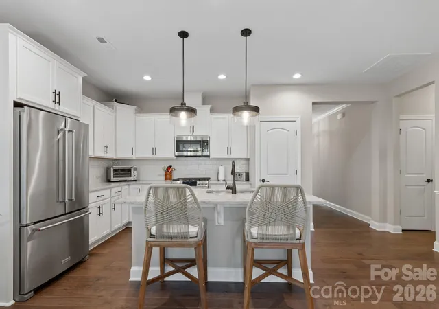 Photo 4 of Single family home for sale at 2102 Sabra St, Gastonia, NC 28054 | MLS# 4430168 | Listing updated on 2026-10-07