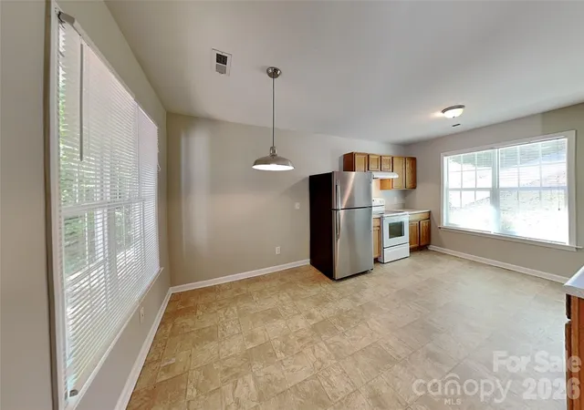 Photo 4 of Single family home for sale at 128 Julia St, Mount Holly, NC 28120 | MLS# 4430176 | Listing updated on 2026-10-02