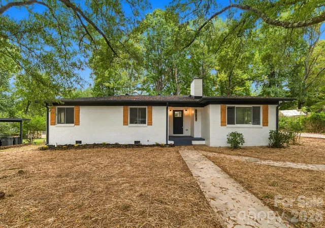 Photo 1 of Single family home for sale at 214 Dalewood Ave, Kannapolis, NC 28083 | MLS# 4430178 | Listing updated on 2026-10-13