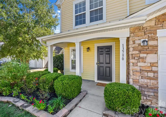Photo 2 of Single family home for sale at 13750 Rutherglen Ct, Charlotte, NC 28213 | MLS# 4430179 | Listing updated on 2026-10-01