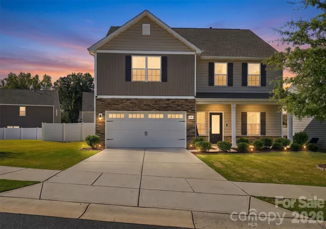 Photo 1 of Single family home for sale at 421 Maramec St, Fort Mill, SC 29715 | MLS# 4430195 | Listing updated on 2026-10-01