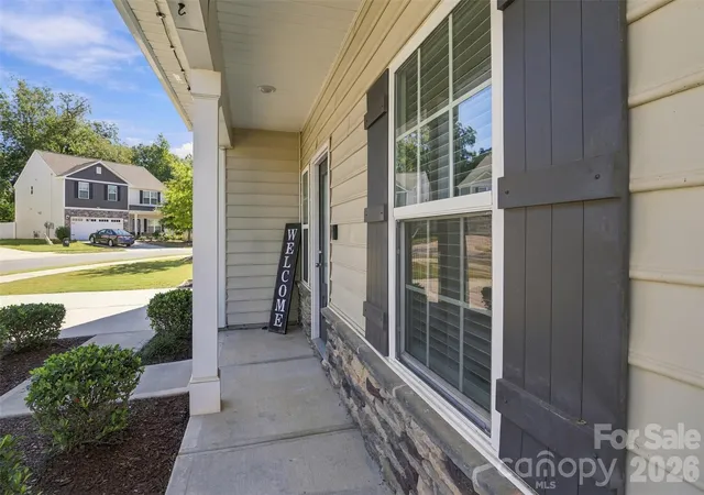 Photo 3 of Single family home for sale at 421 Maramec St, Fort Mill, SC 29715 | MLS# 4430195 | Listing updated on 2026-10-01