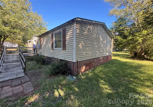 Photo 2 of Single family home for sale at 7823 High Ter Ln, Denver, NC 28037 | MLS# 4430197 | Listing updated on 2026-10-02